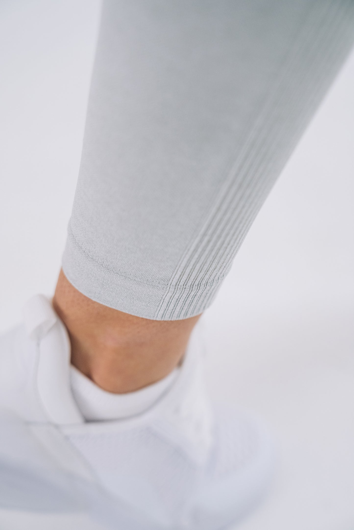 Scrunch Leggings in Hell-Grau