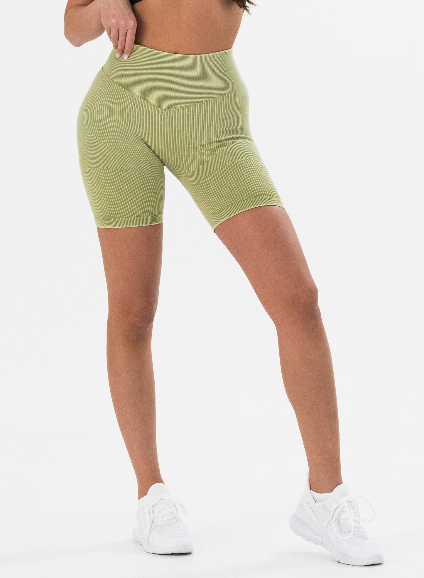 Prime Scrunch Short in Grün