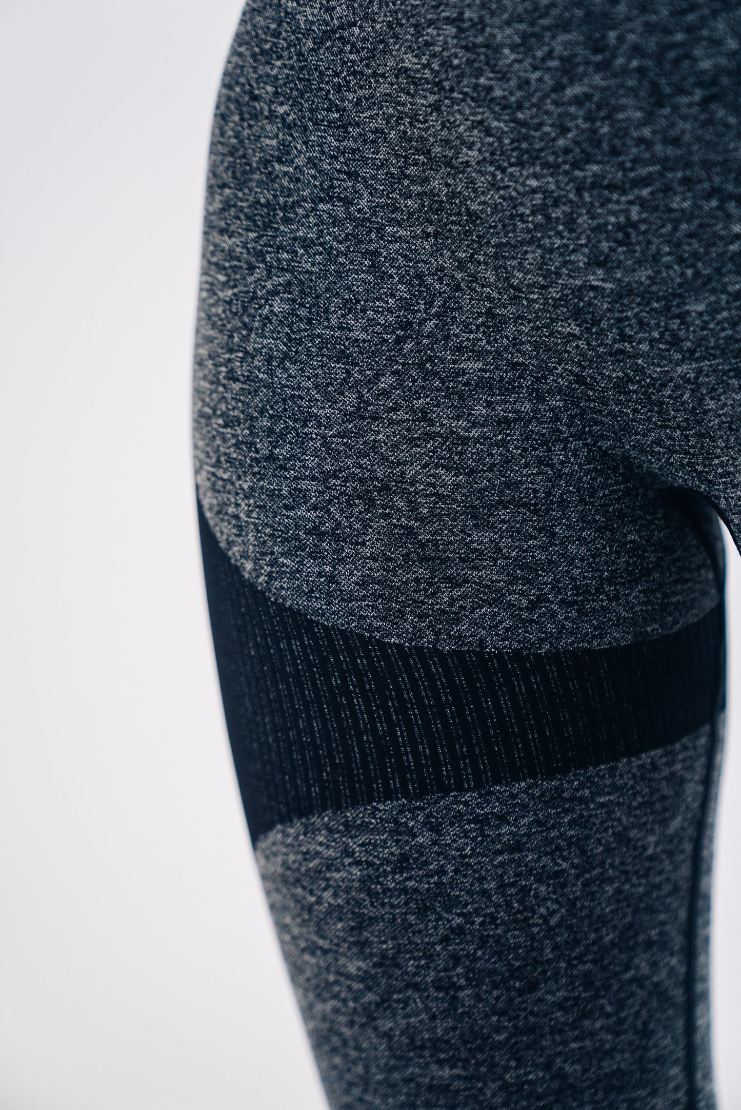 Dynamic Classy Leggings in Schwarz-Grau
