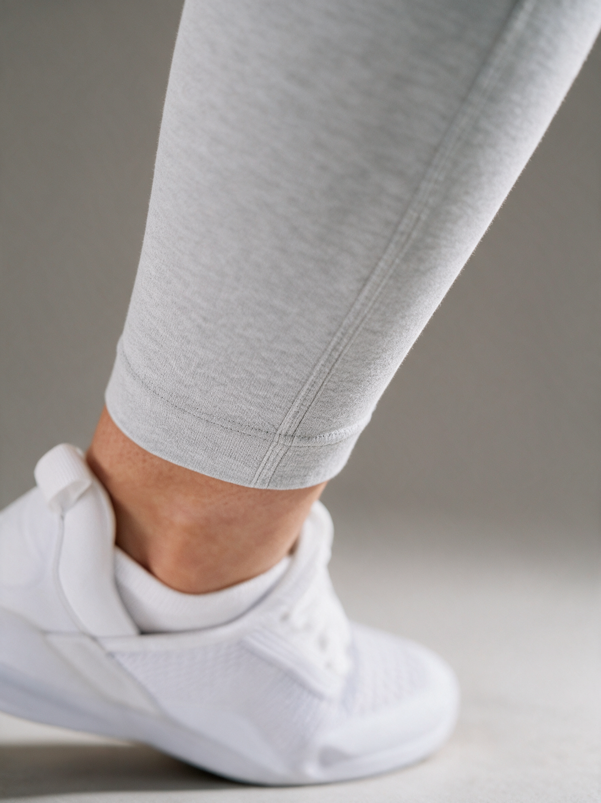 Scrunch Leggings in Hell-Grau