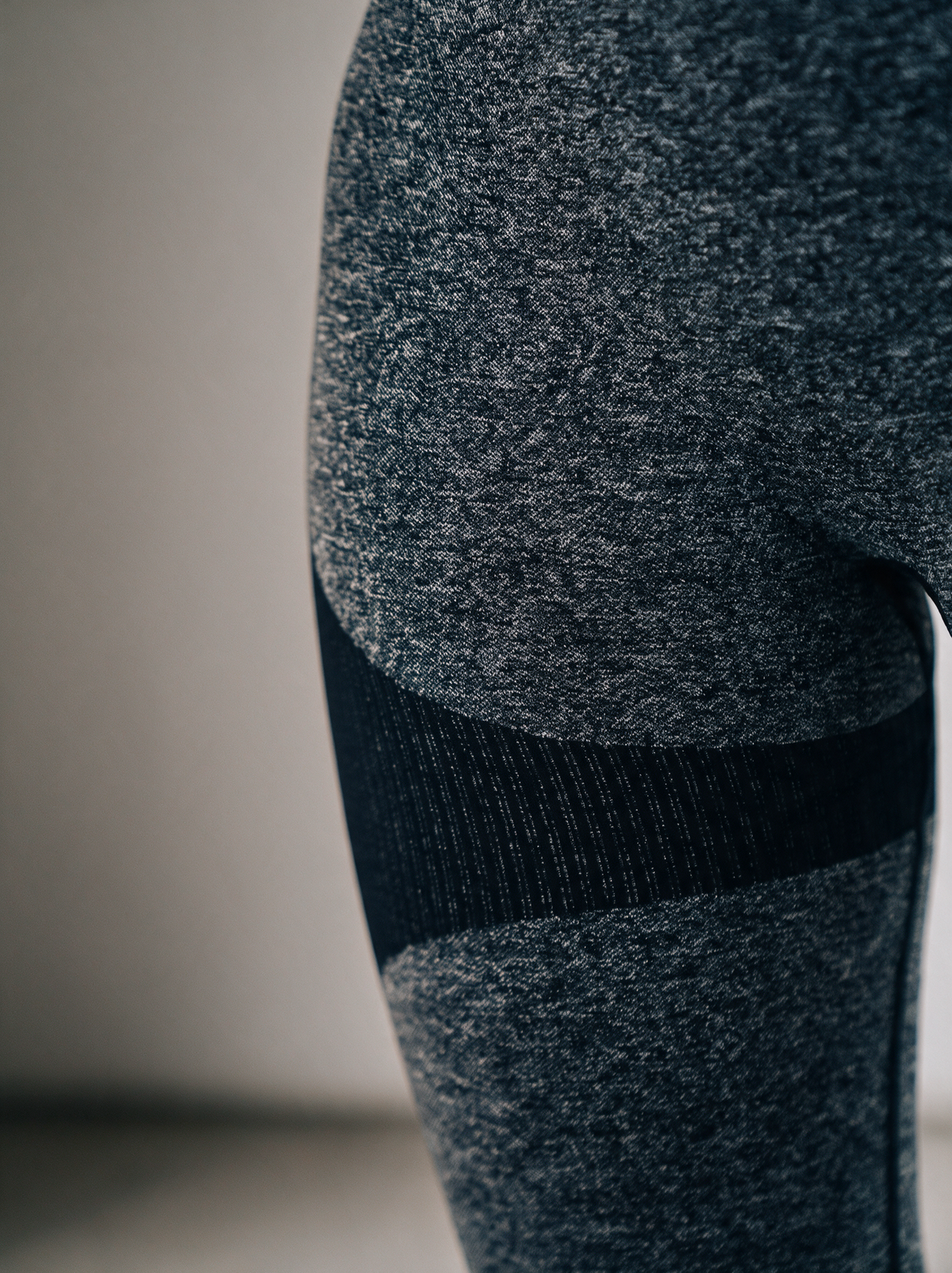 Dynamic Classy Leggings in Schwarz-Grau